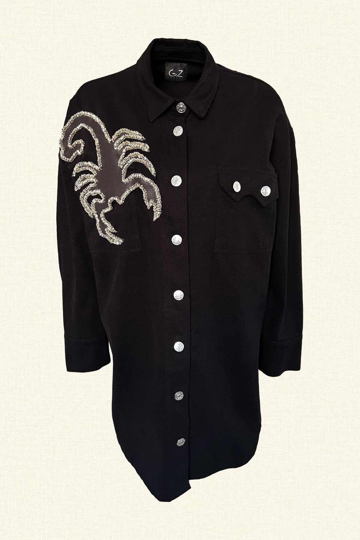 Deri Üzeri Boncuk İşlemeli Akrep Figürlü Uzun Siyah Renk Jean Ceket