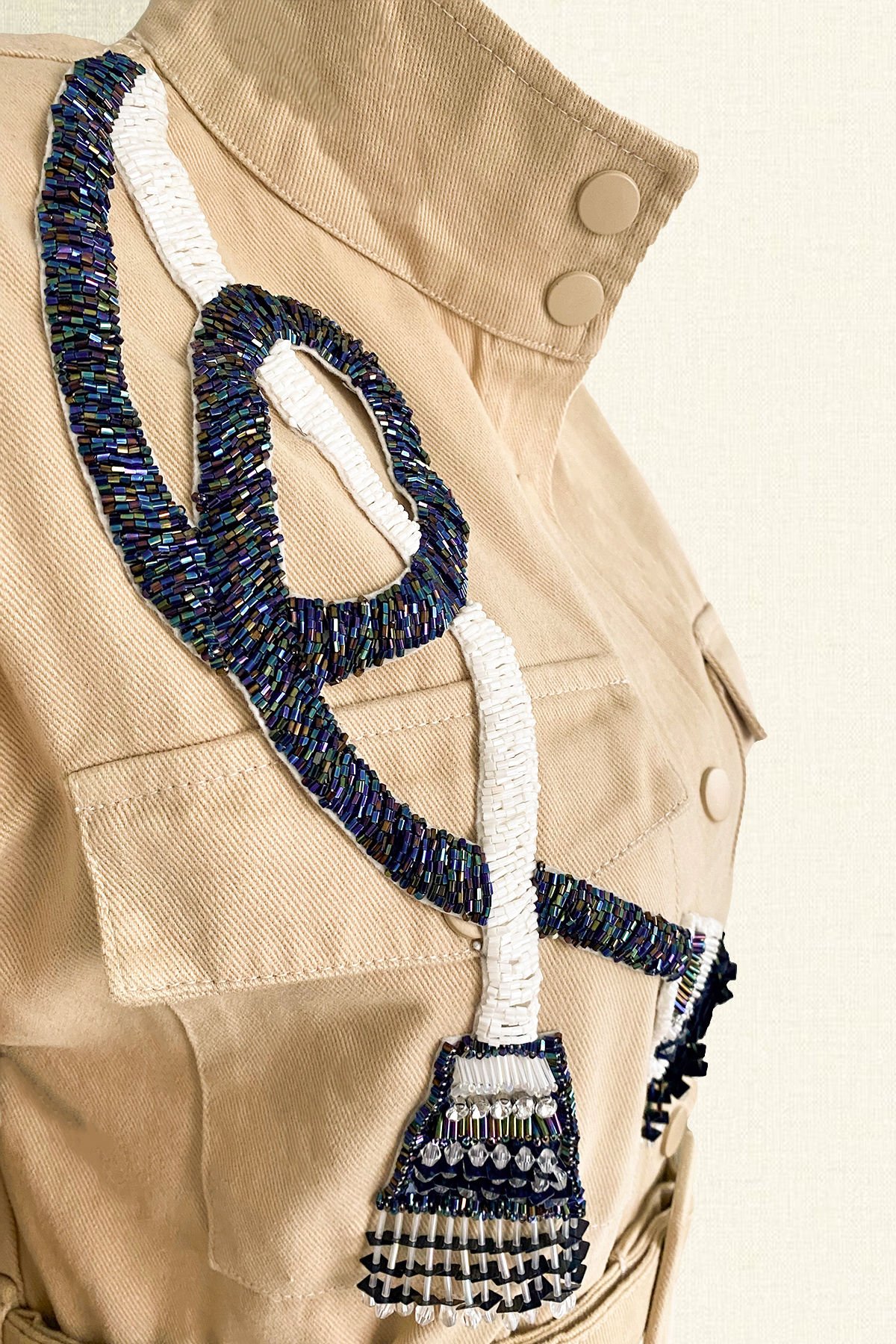 Püskül İşlemeli Krem Renk Jean Ceket