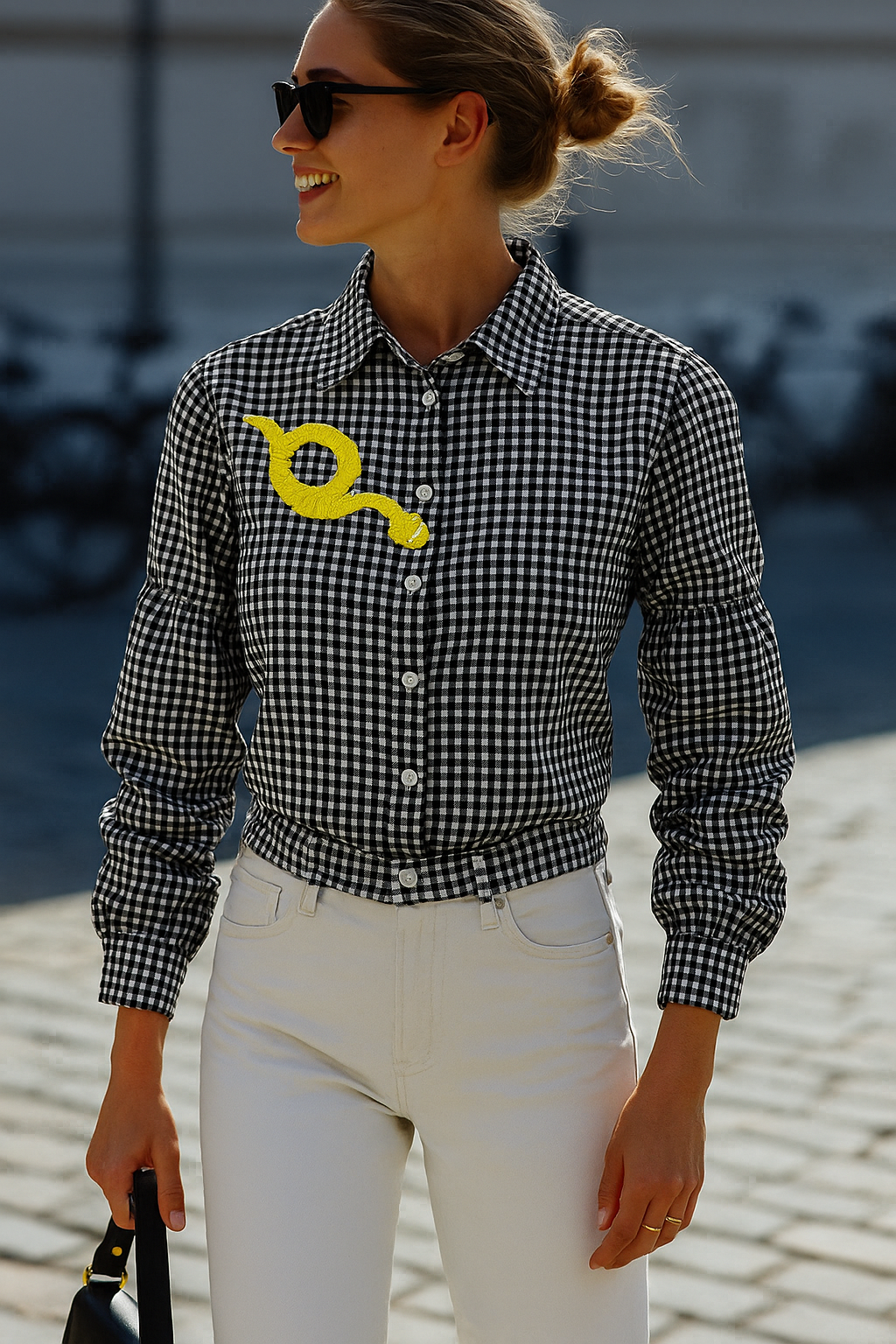 Sarı Yılan İşlemeli Siyah Pötikare Gömlek