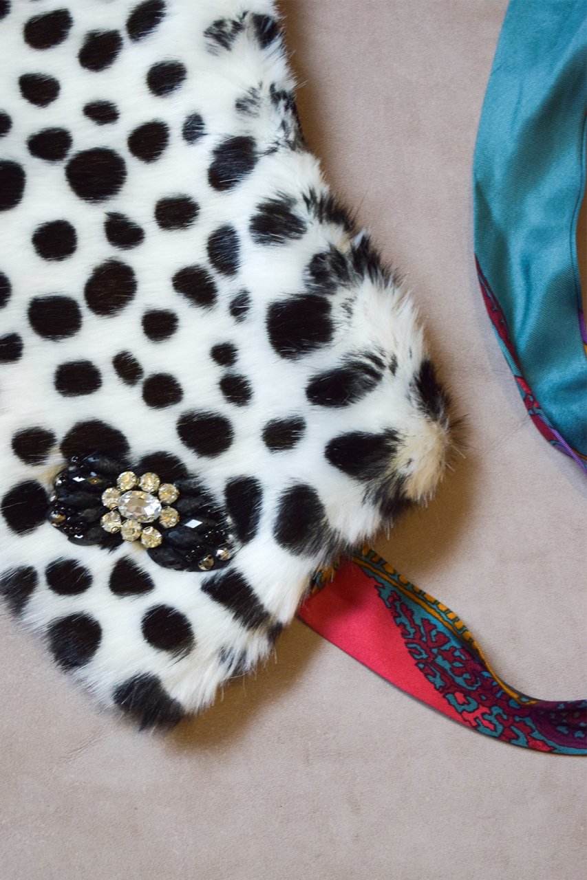 Boncuk işlemeli dalmaçyalı kürk yaka