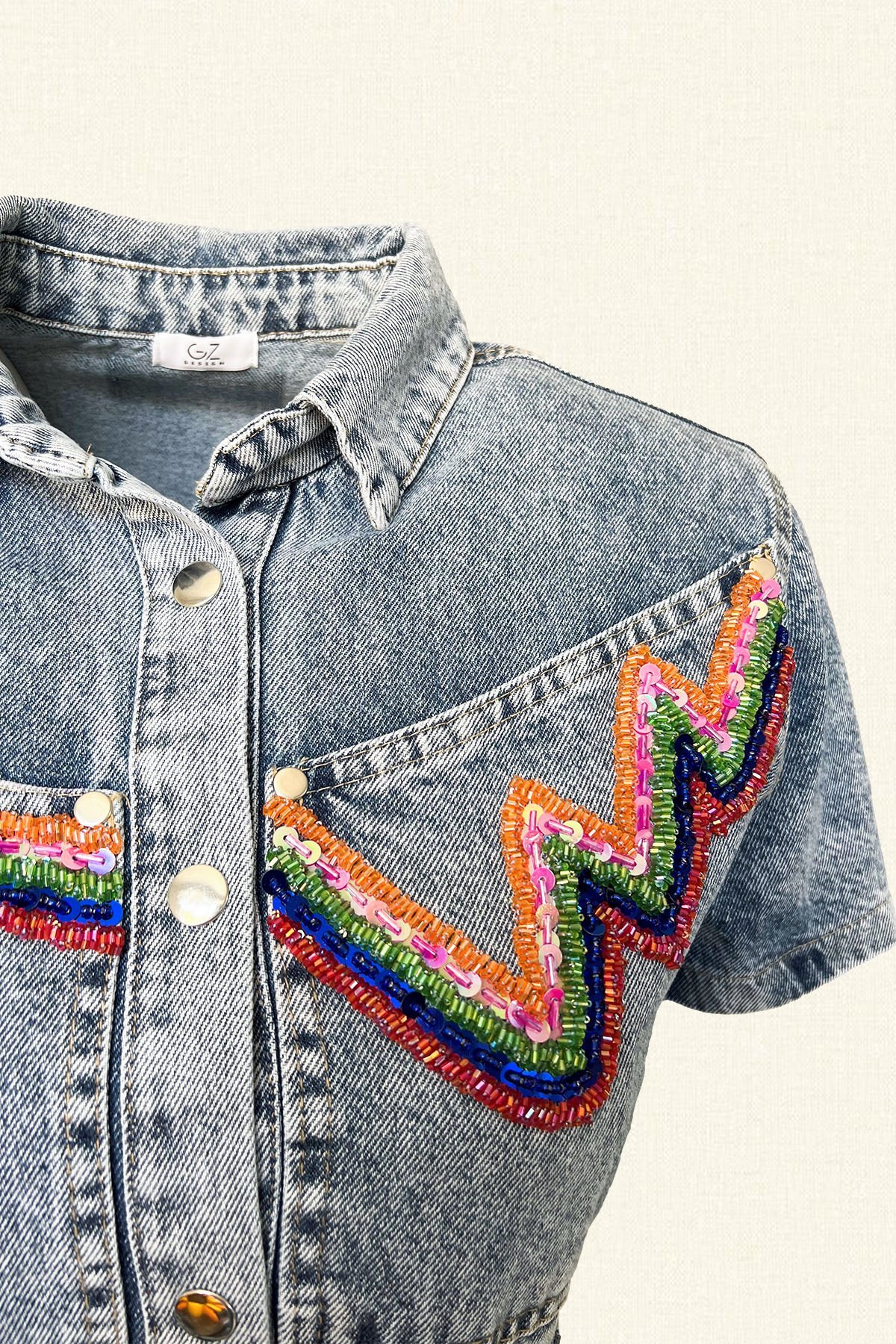 Renkli İşleme Detaylı Açık Renk Jean Elbise