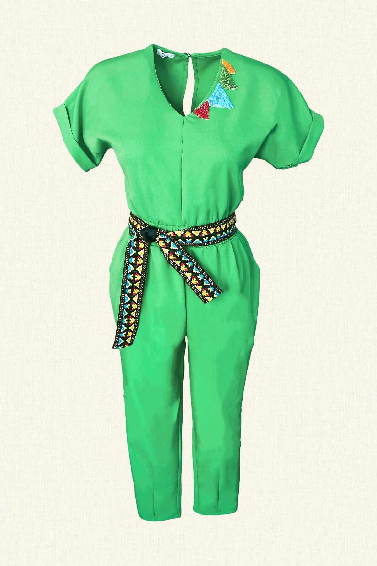 Renkli İşlemeli Yeşil Tulum