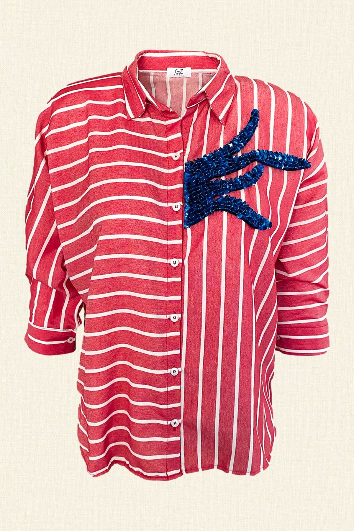 Mavi İşlemeli Kırmızı Çizgili Oversize Gömlek