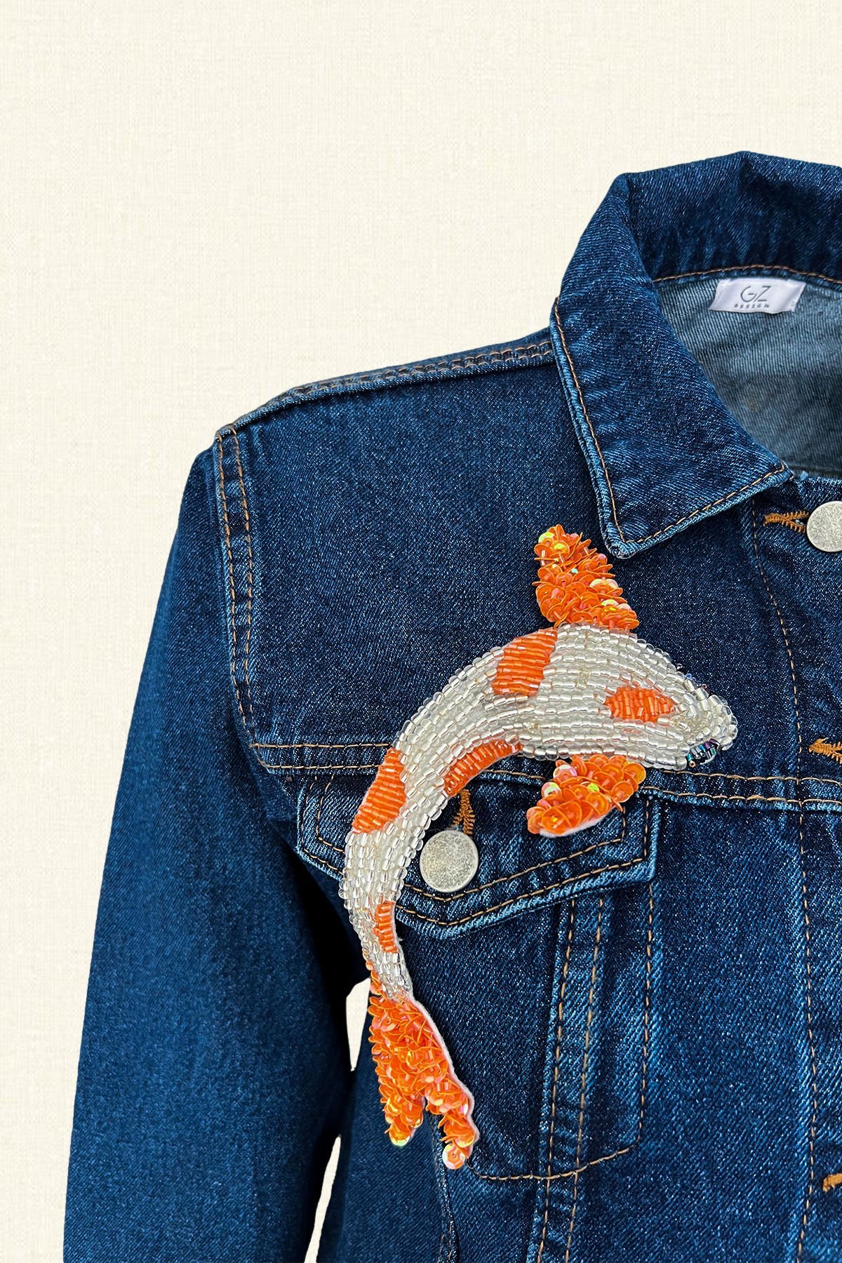 Turuncu Balık İşlemeli Koyu Renk Jean Ceket