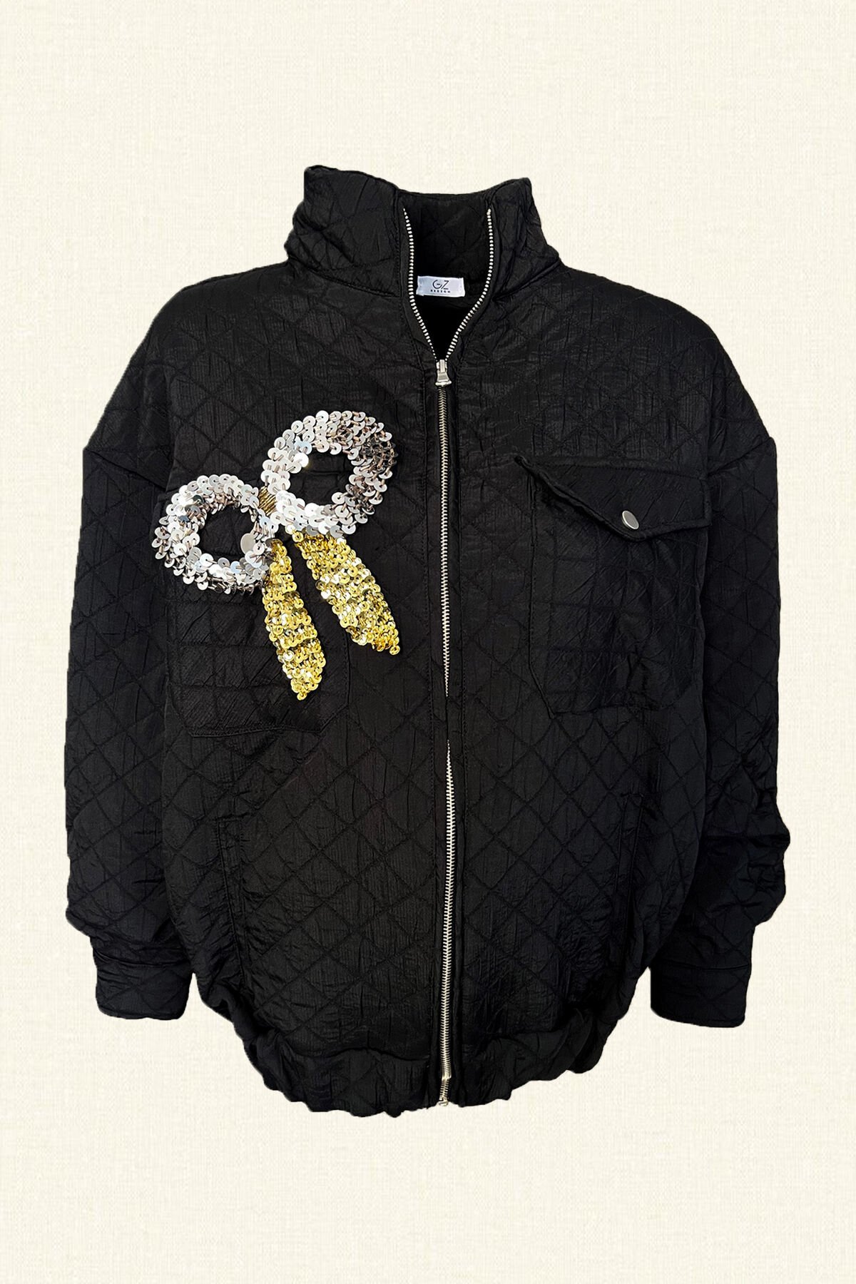 Kurdele İşlemeli Siyah Kapitone Bomber Ceket