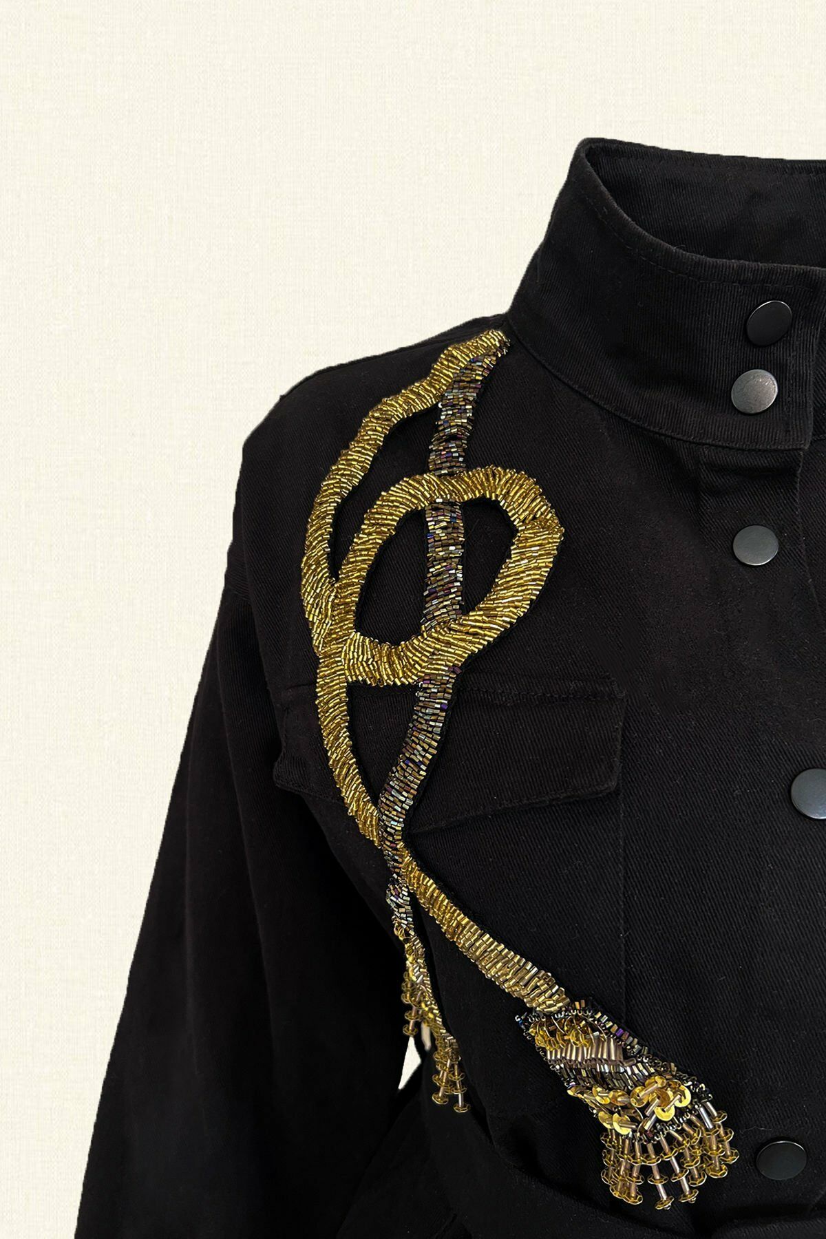 Gold Püskül İşlemeli Siyah Renk Jean Ceket