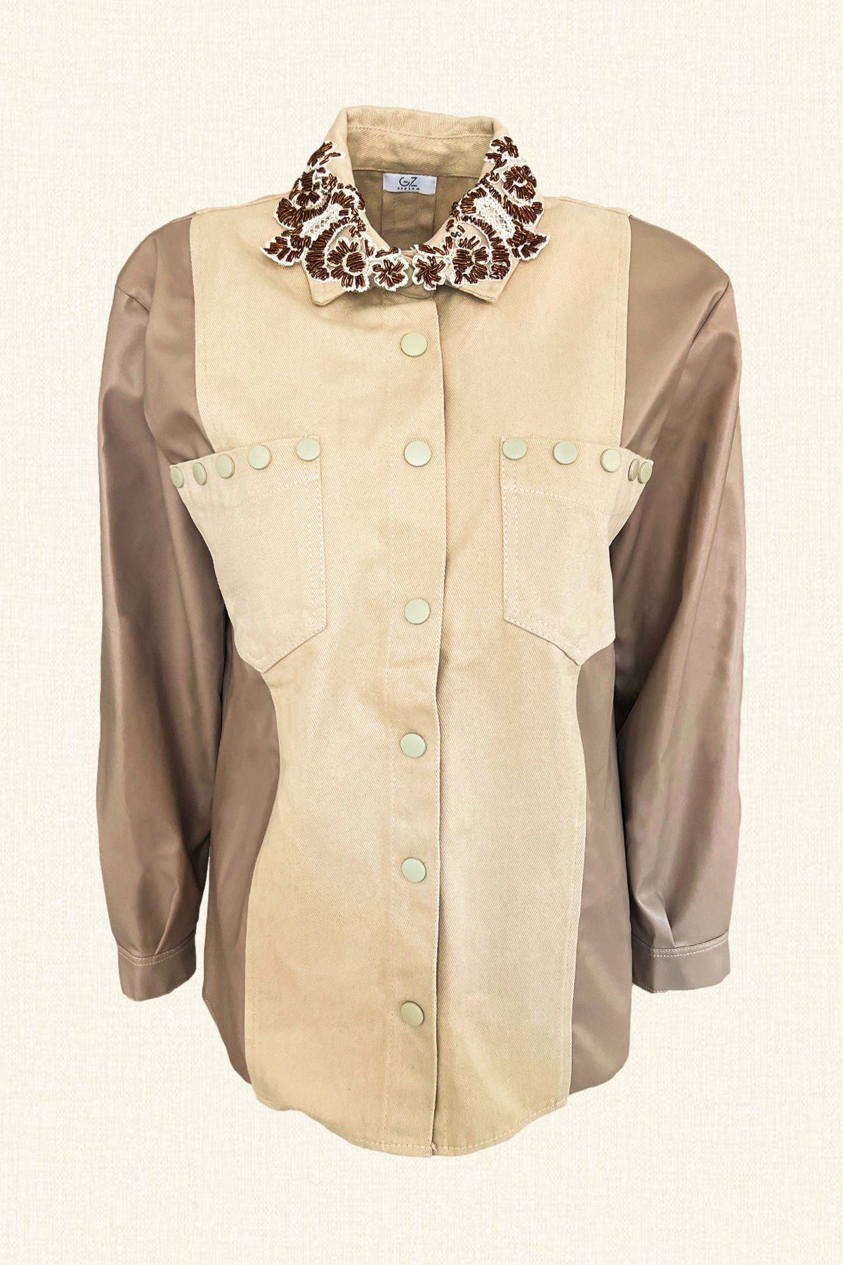 Bakır İşlemeli Yaka Detaylı Kolları Deri Detay Krem Jean Ceket