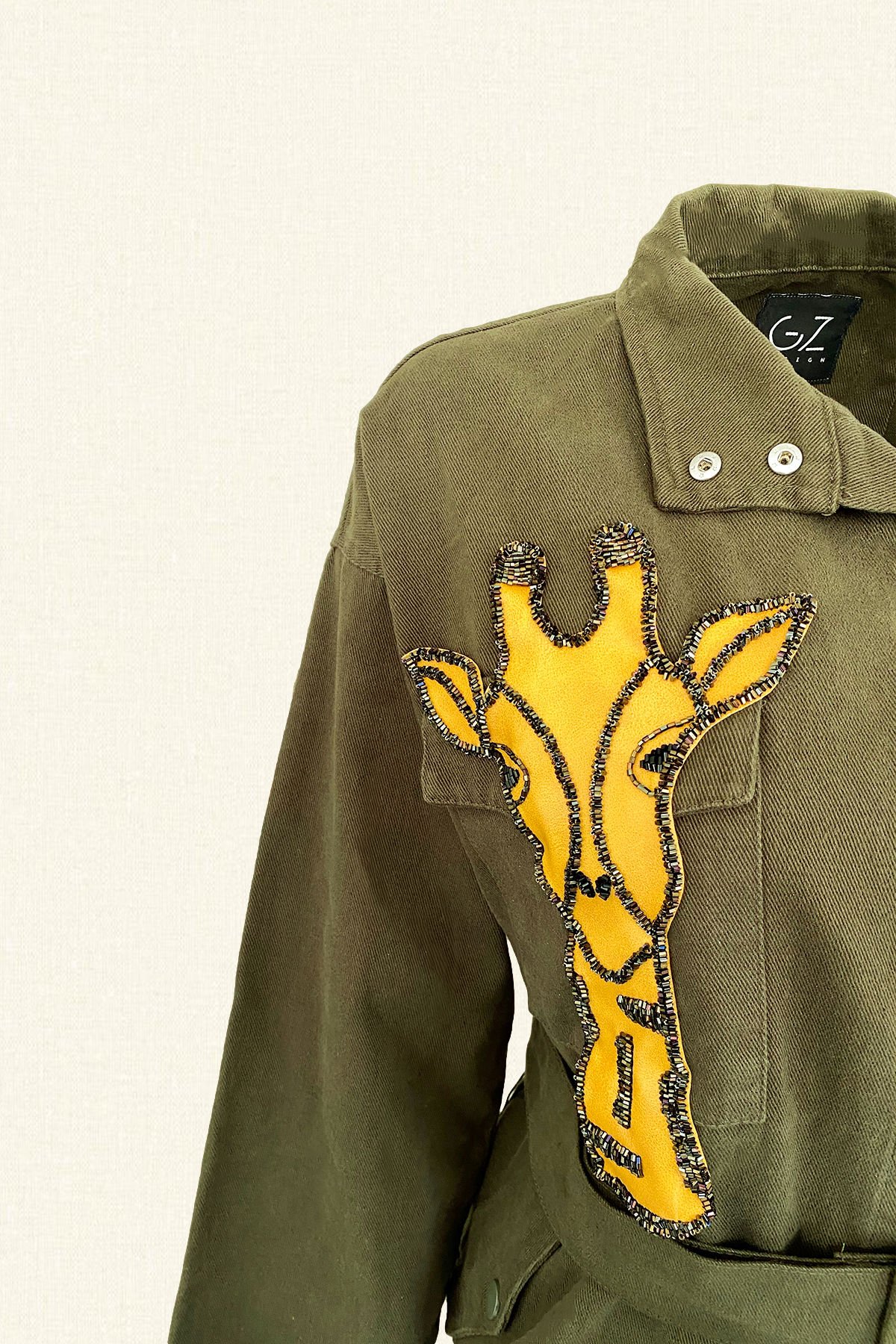 Deri Üzeri Boncuk İşlemeli Zürafa Figürlü Yeşil Renk Jean Ceket