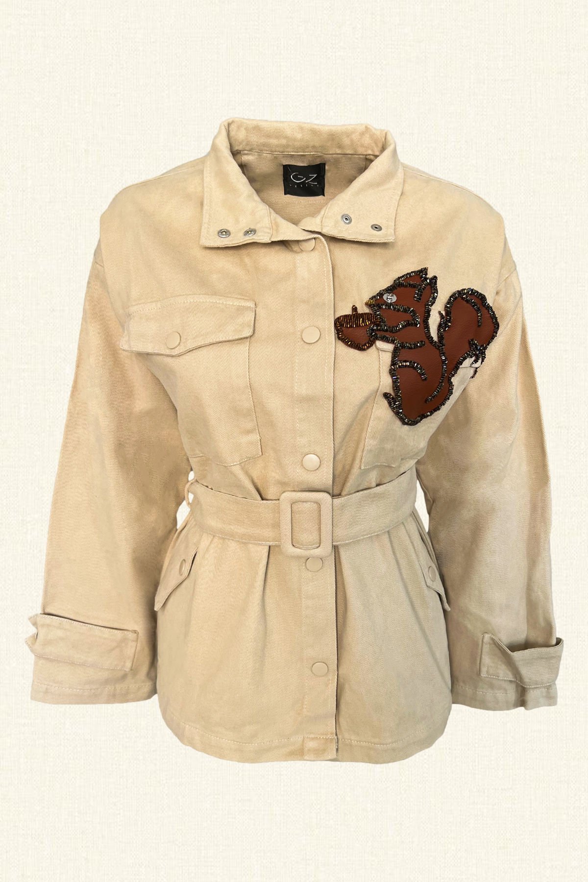 Deri Üzeri Boncuk İşlemeli Sincap Figürlü Krem Renk Jean Ceket