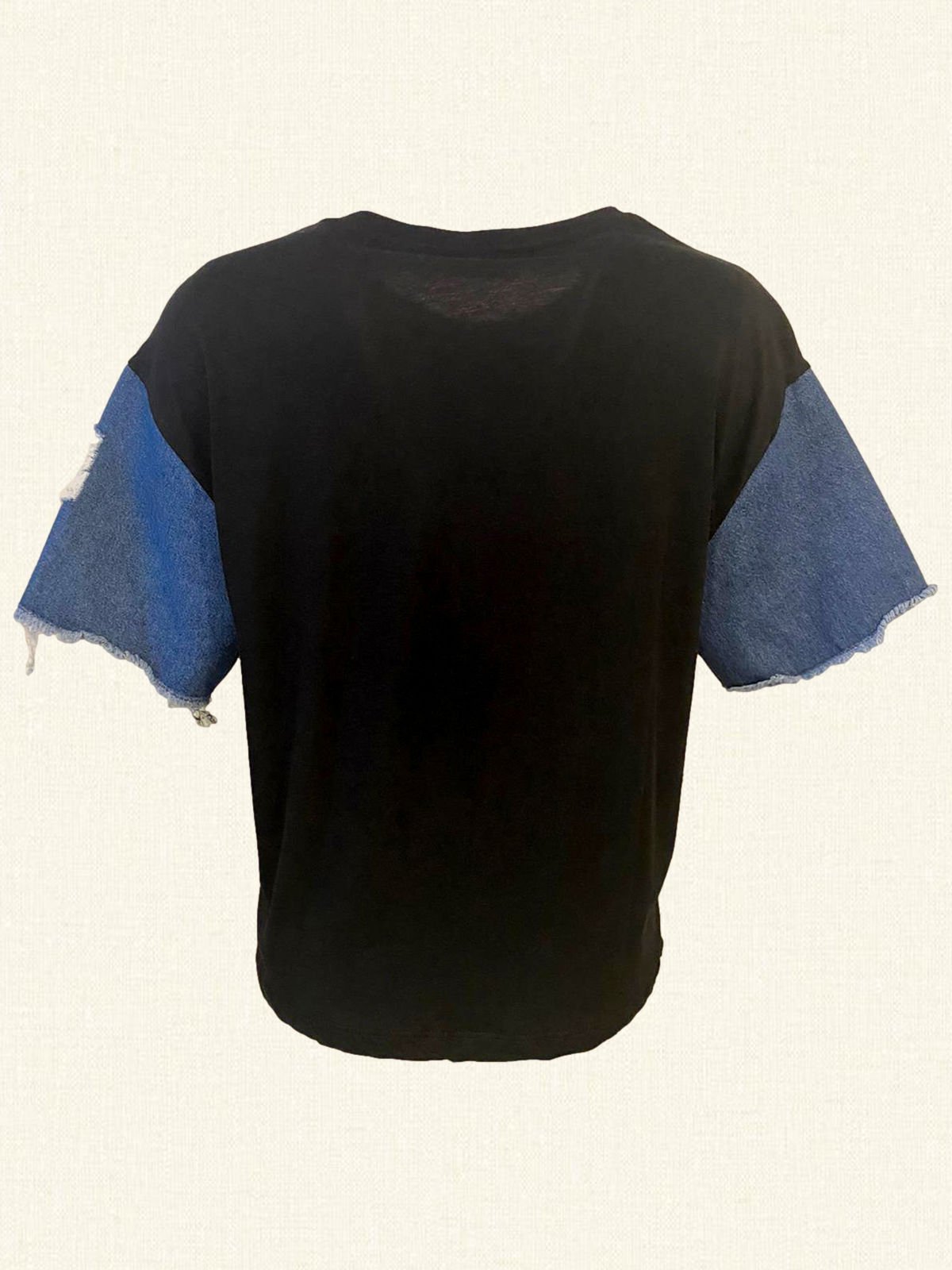 Jean Detaylı Boncuk İşlemeli Siyah Tişört