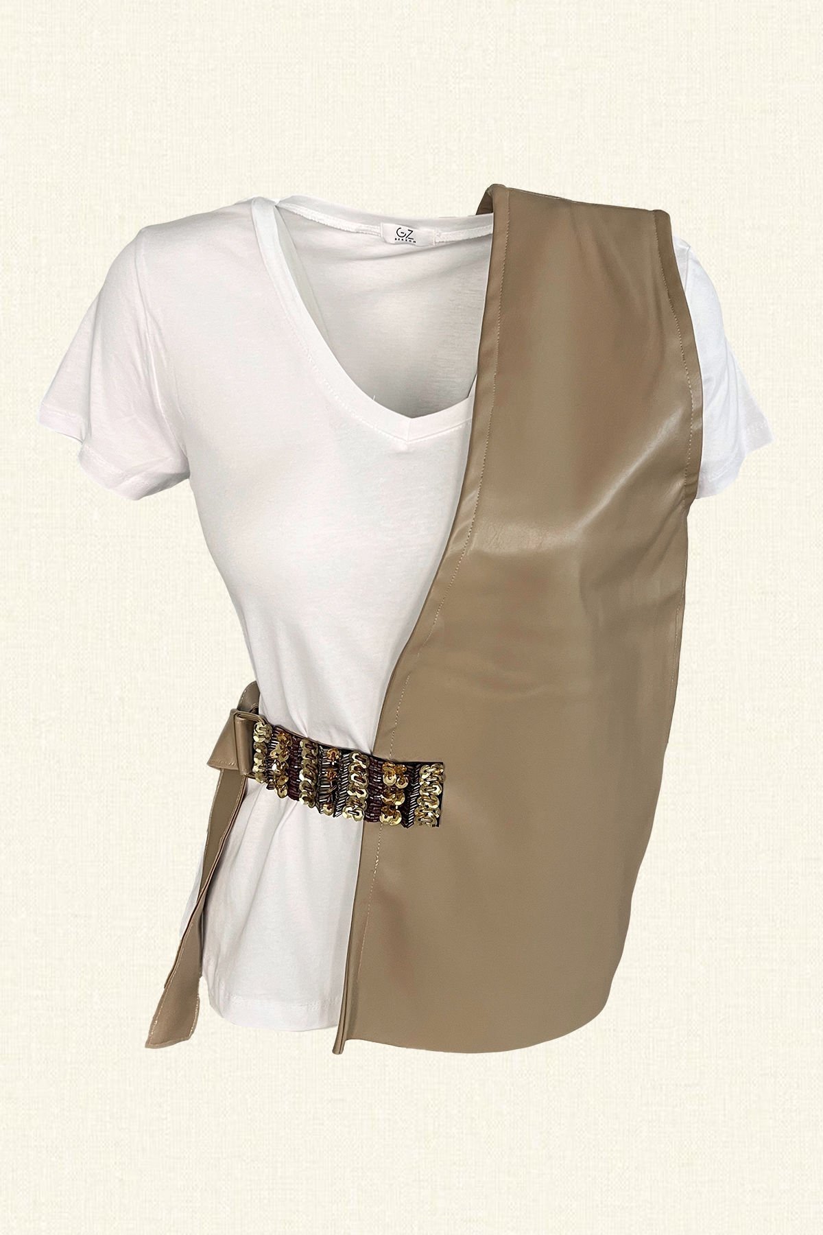 Boncuk İşlemeli Kemer Detaylı Vizon Renk Deri Yarım Yelek- Tişört Dahildir