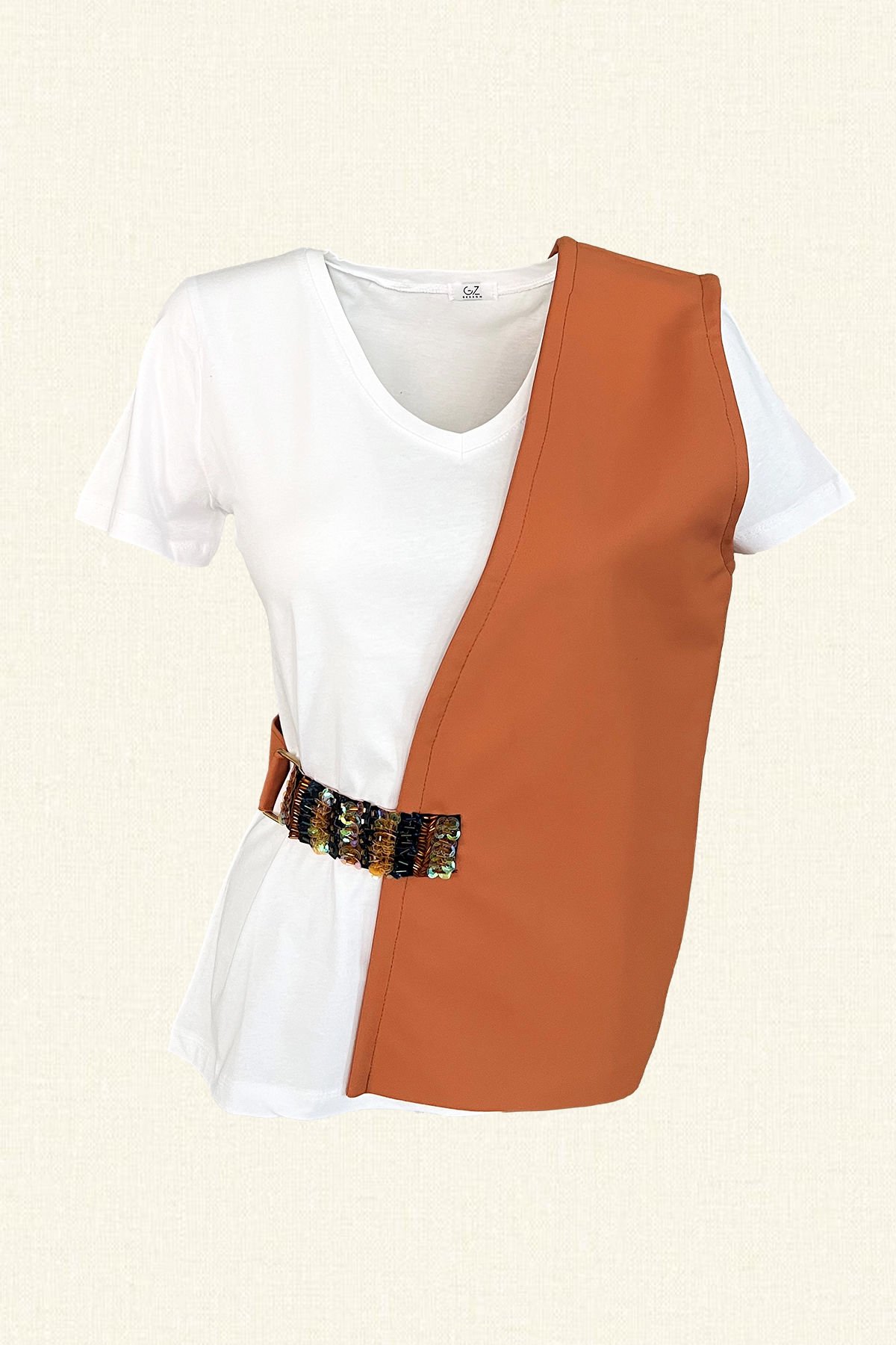 Boncuk İşlemeli Kemer Detaylı Somon Renk Deri Yarım Yelek- Tişört Dahildir