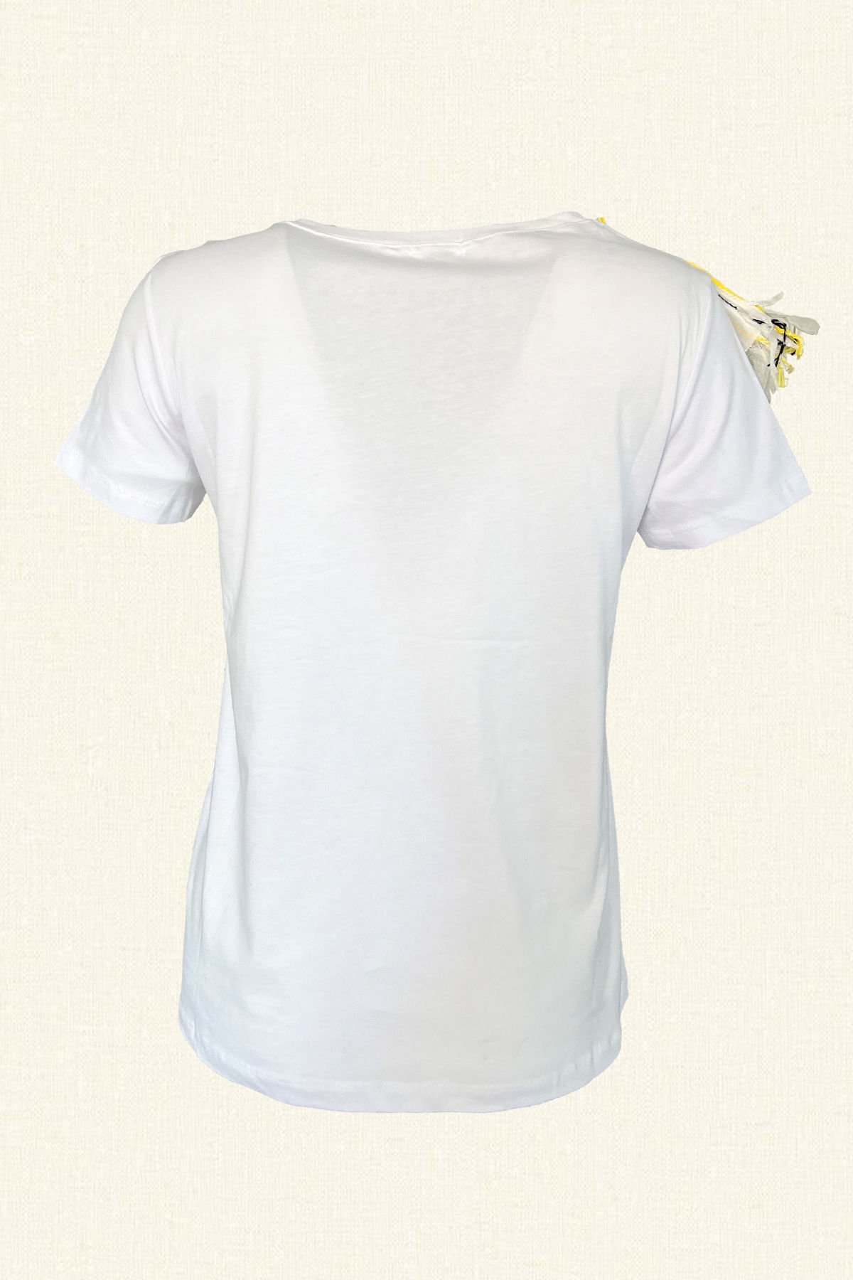 Beyaz Püskül Ve Fırfır Detaylı V-Yaka Beyaz Tişört