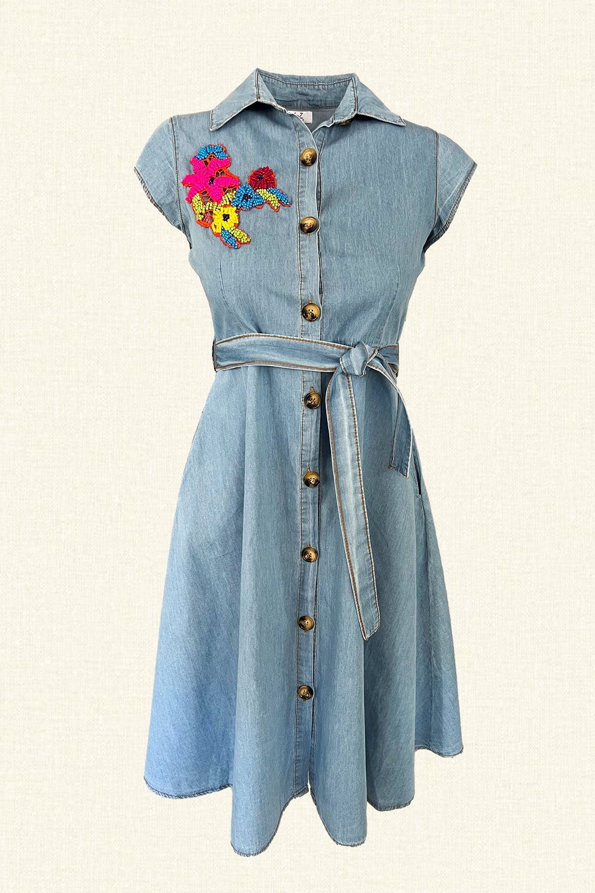 Renkli Boncuk İşlemeli Midi Boy Açık Renk Jean Elbise