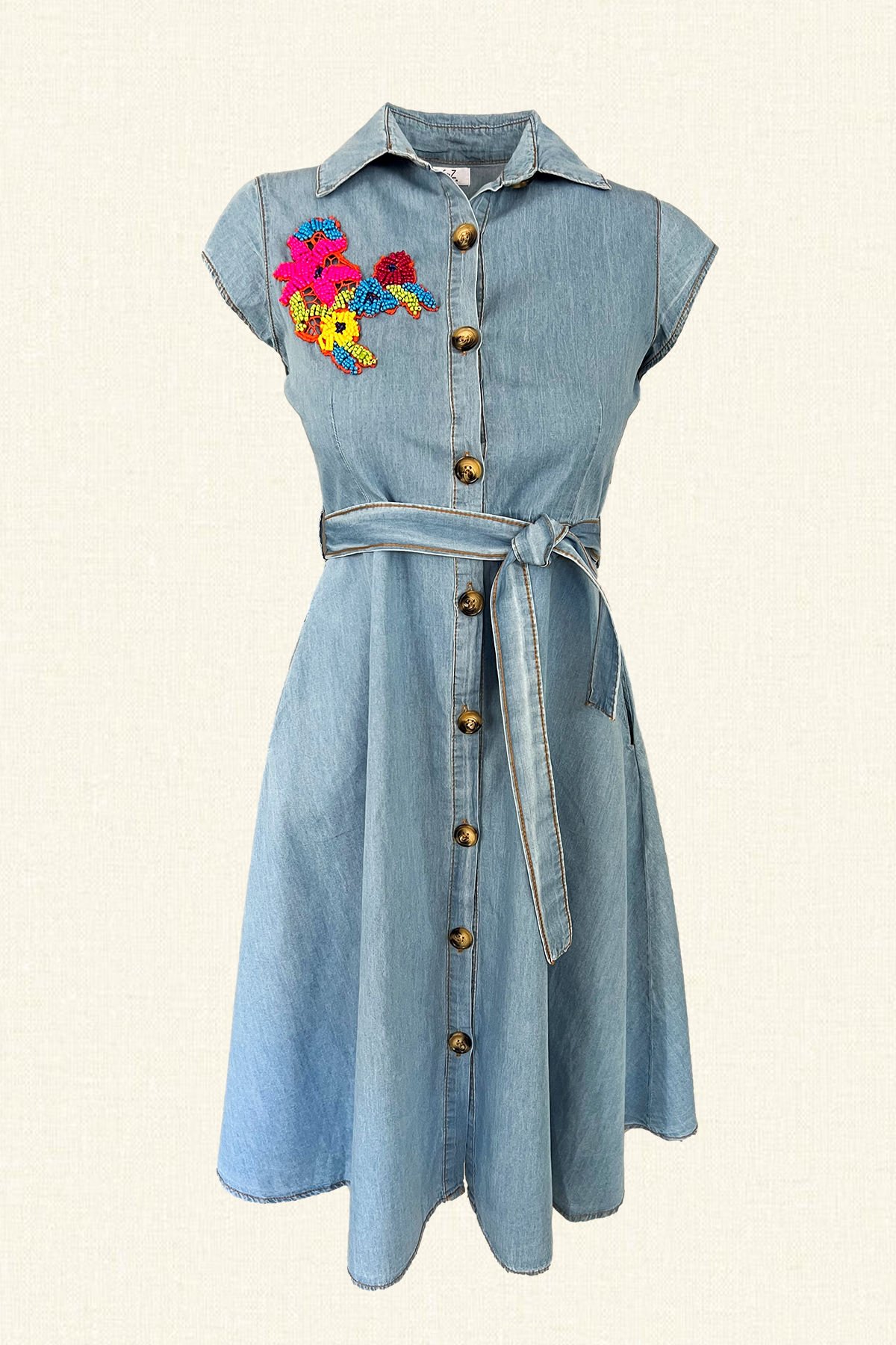 Renkli Boncuk İşlemeli Midi Boy Açık Renk Jean Elbise