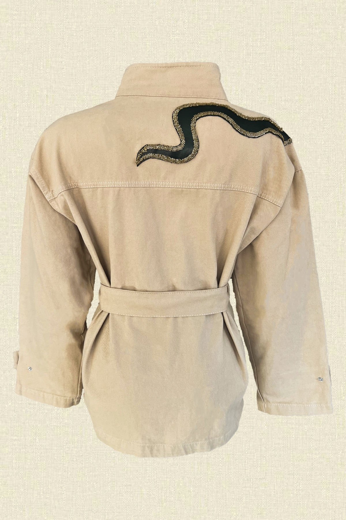 Deri Üzeri Boncuk İşlemeli Yılan Figürlü Krem Renk Jean Ceket