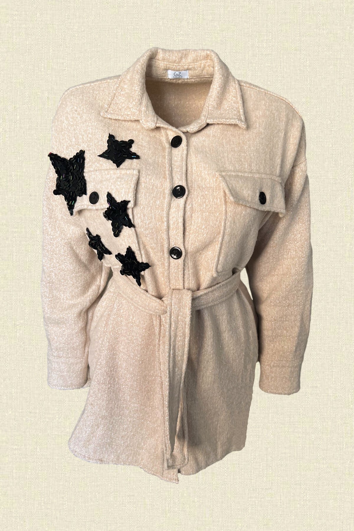 Siyah Yıldız İşlemeli Krem Renk Yünlü Kaşe Ceket