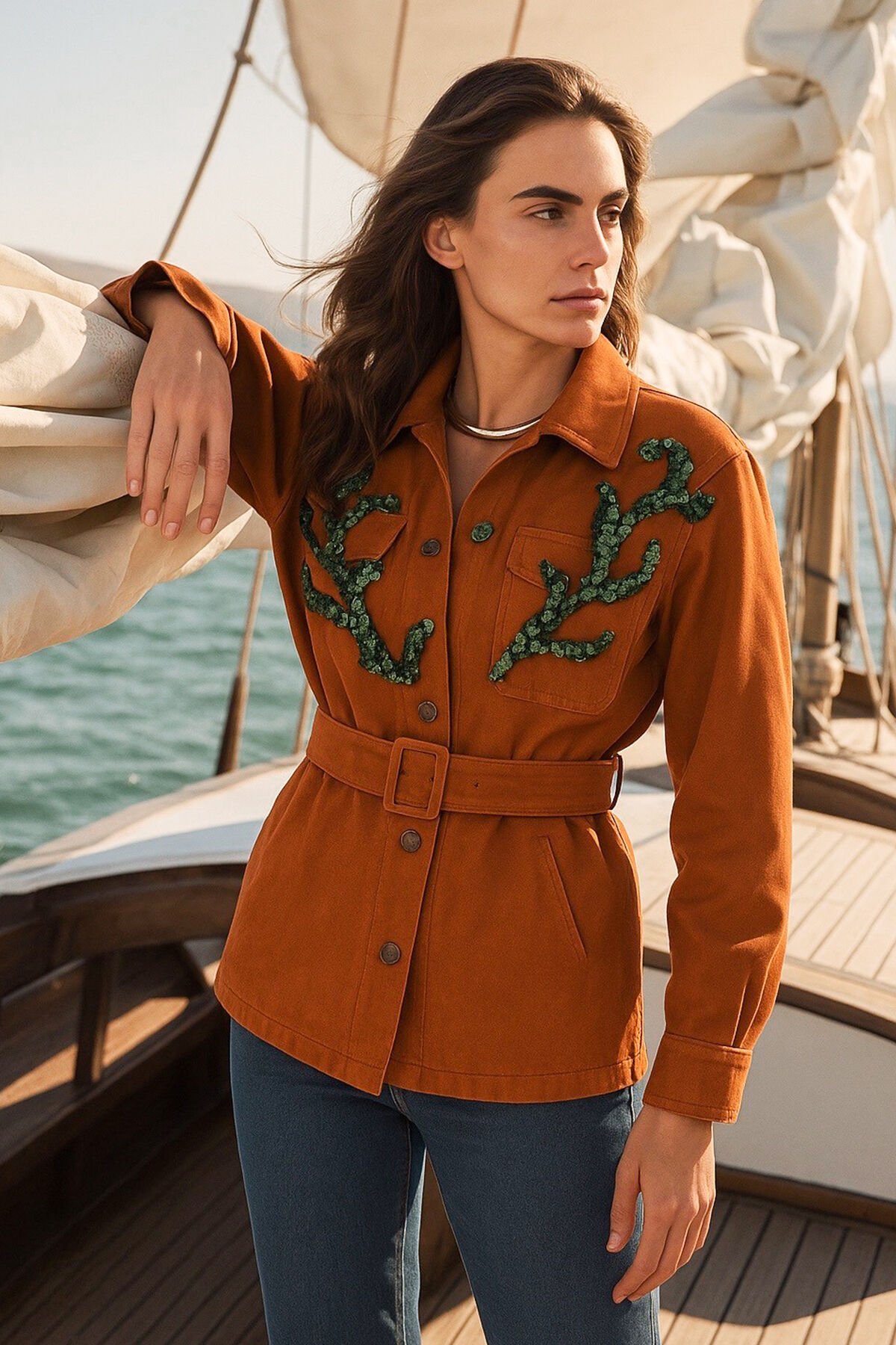 Yeşil Dal İşlemeli Kiremit Renk Jean Ceket