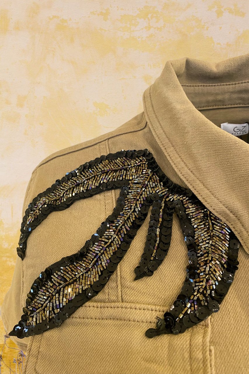 Bakır İşlemeli Krem Rengi Tulum