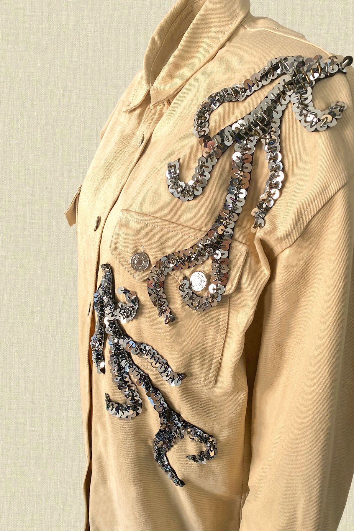 Gümüş Dal İşlemeli Uzun Krem Jean Ceket