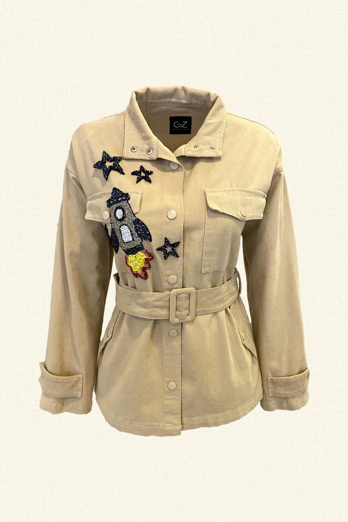 Füze Detaylı Krem Renk Ceket