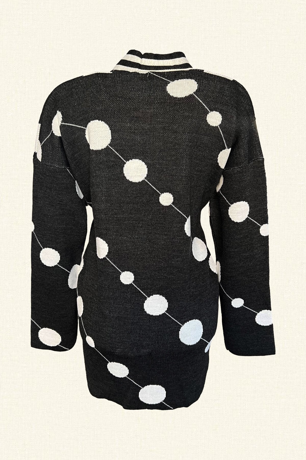 Renkli İşlemeli Puantiye Desenli Füme Renk Hırka