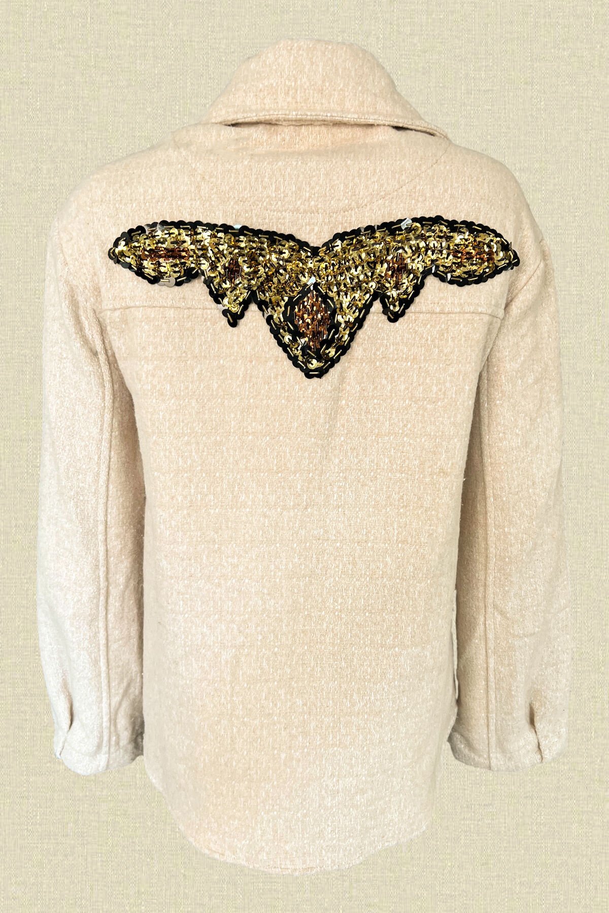 Sırtı Pul İşlemeli Krem Renk Yünlü Kaşe Ceket