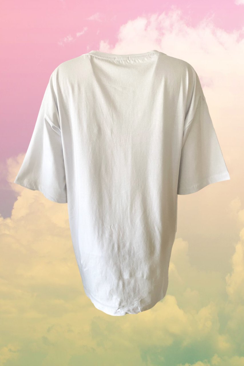 Yıldız İşlemeli Renkli Kurdele Detaylı Beyaz Oversize Tişört