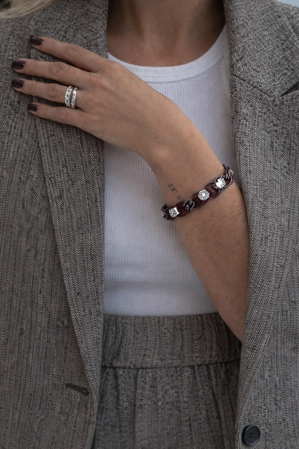 Kristal Taş ve Antrasit Zincir Detaylı Bordo Bileklik